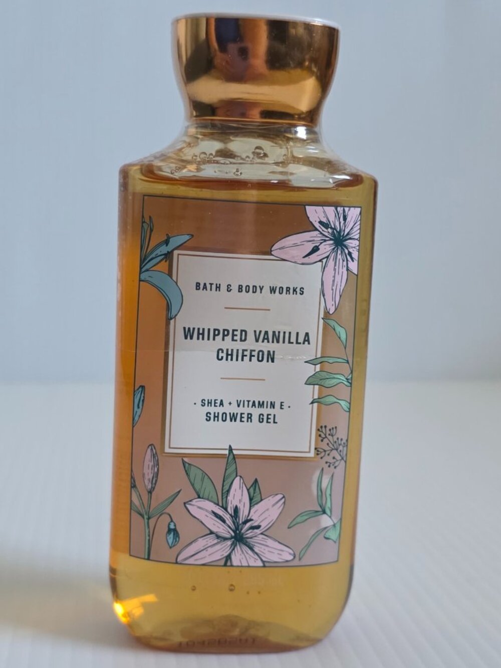 NWT Bath & Body Works, Shower Gel, Whipped Vanilla Chiffon